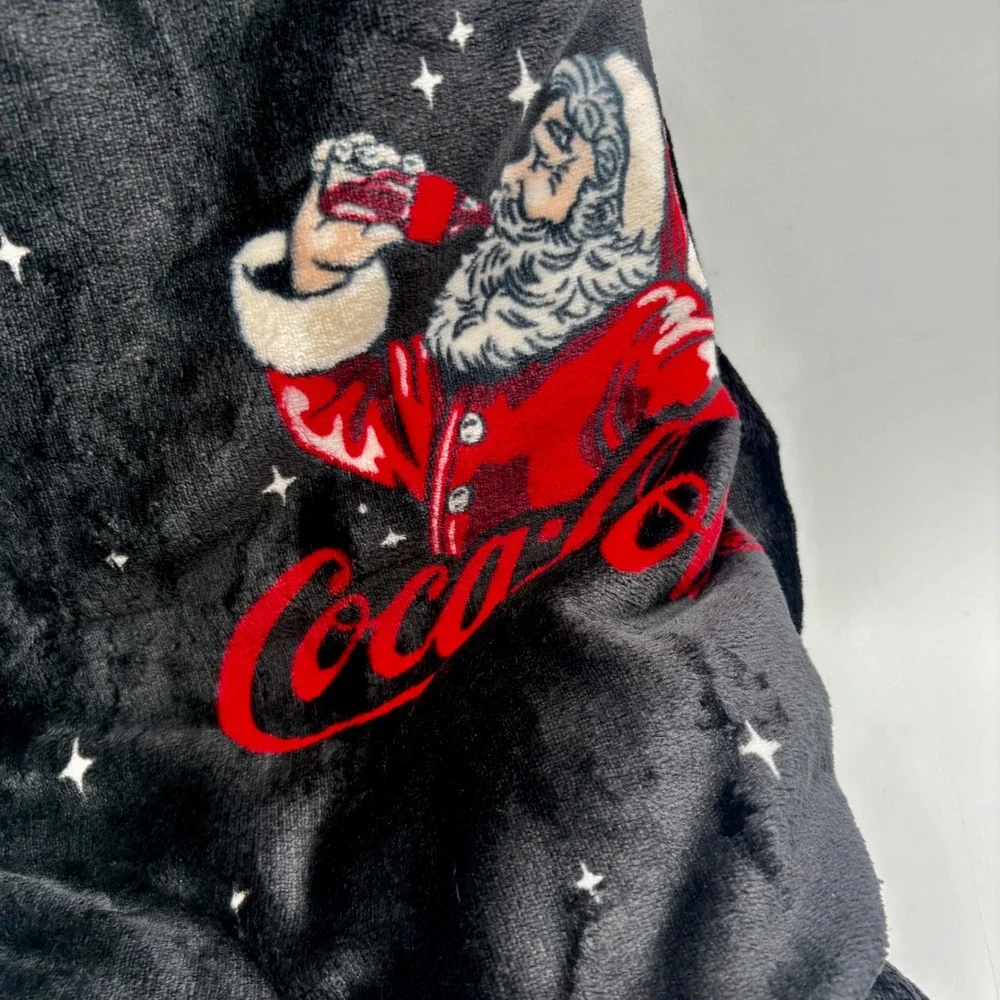 Coca Cola Velvet Soft Throw Blanket Santa Claus Christmas Bottle Bow Black 60x70